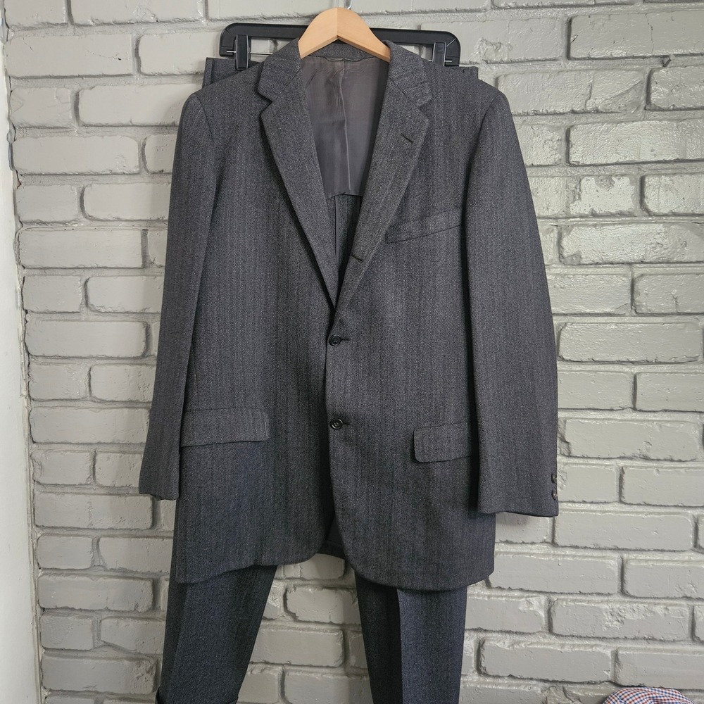 Vintage Hickey Freeman Mens Suit‎ Charcoal Grey Herringbone 2 Button 41R 32W